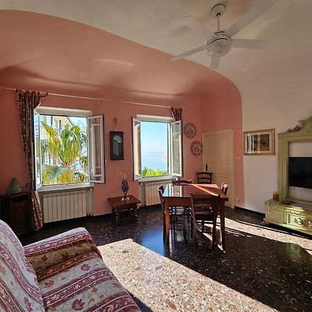 Le Finestre Sul Mare Daire Albissola Marina Dış mekan fotoğraf