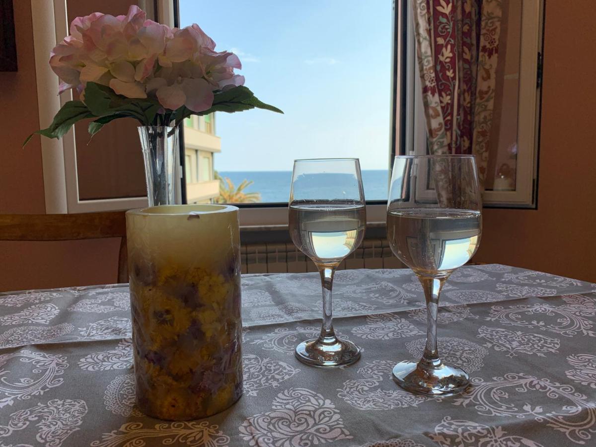 Le Finestre Sul Mare Daire Albissola Marina Dış mekan fotoğraf
