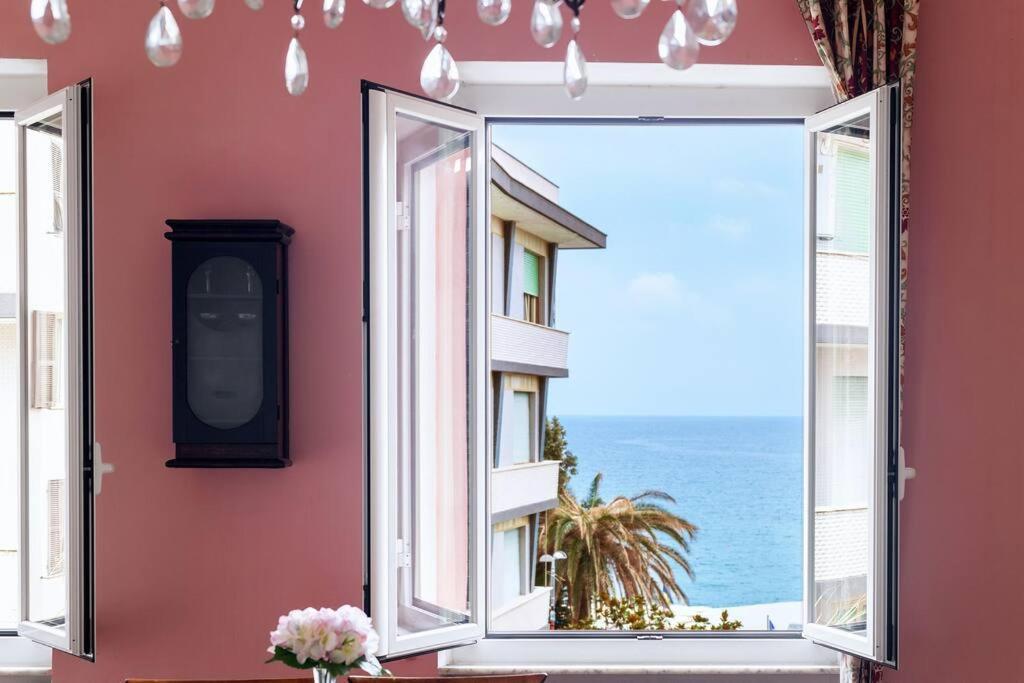 Le Finestre Sul Mare Daire Albissola Marina Dış mekan fotoğraf